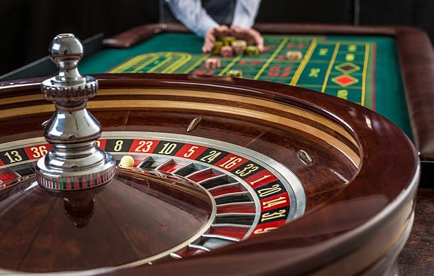 situs mpo888 live-casino table interface showing bet placement, dealer view, and chat window